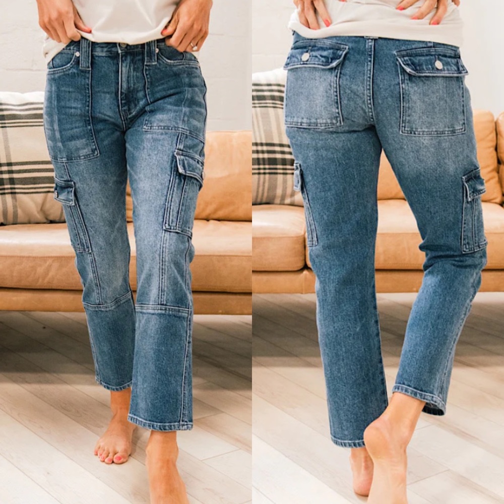 NWT Kancan Avery Straight Leg High Rise Cargo Jeans Dark Wash Size 29